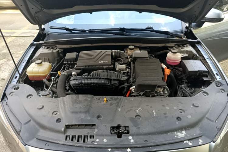 Used BYD Qin PLUS 2024 HONOR Edition DM-i 55KM Leading Model Engine Bay
