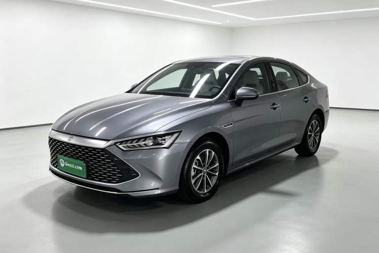 Ojetý BYD Qin PLUS 2024 HONOR Edition DM-i 55KM Leading Model Guazi used car, China used car export, Used car for sale, Used  cars, Cheapest cars for sale
