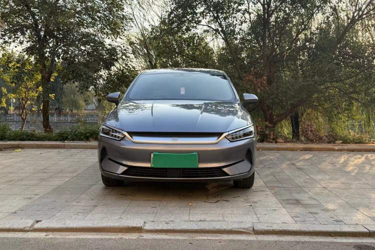 Used BYD Qin PLUS 2024 Honor Edition EV 420KM Leading Model Exterior 1