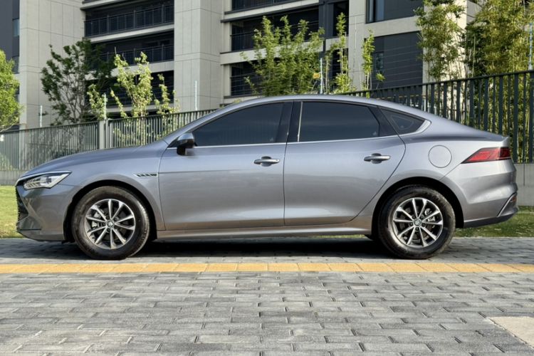 Used BYD Qin PLUS 2024 HONOR Edition DM-i 55KM Leading Model Exterior 1