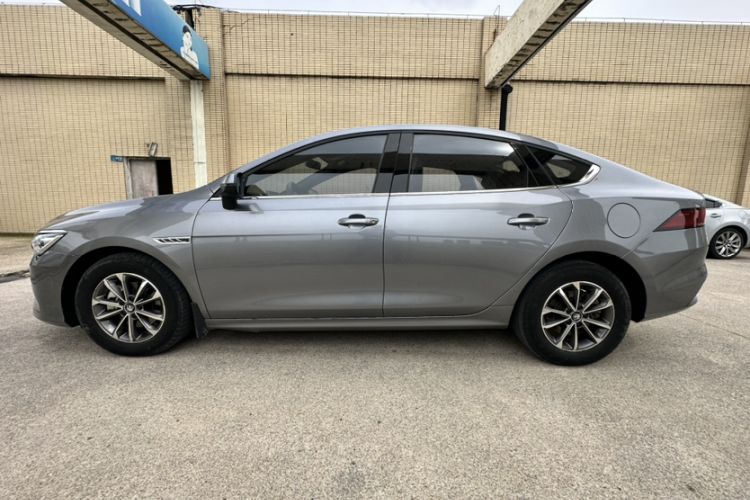 Used BYD Qin PLUS 2024 HONOR Edition DM-i 55KM Leading Model Exterior 1