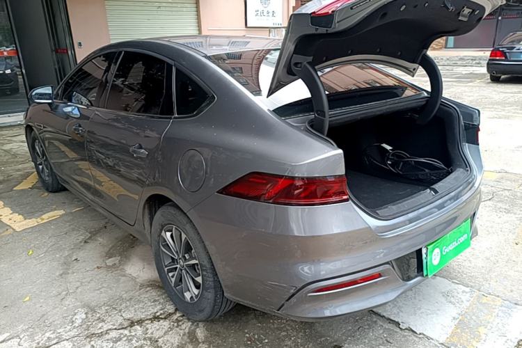 Used BYD Qin PLUS 2024 HONOR Edition DM-i 55KM Leading Model Exterior 2