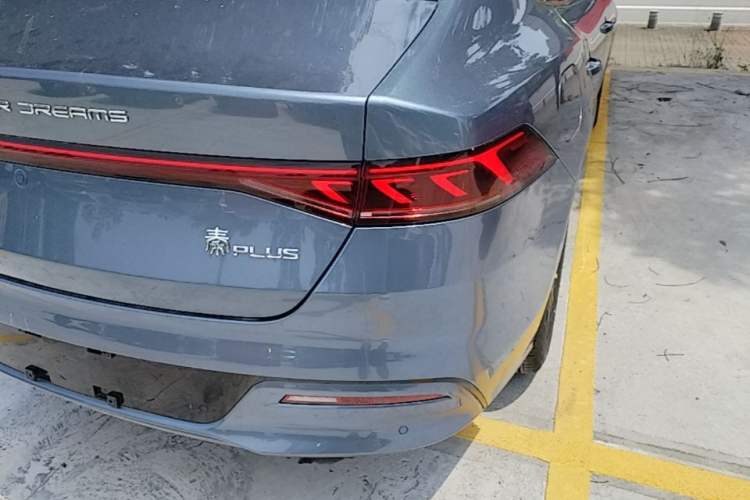Used BYD Qin PLUS 2024 HONOR Edition DM-i 55KM Leading Model Exterior 3