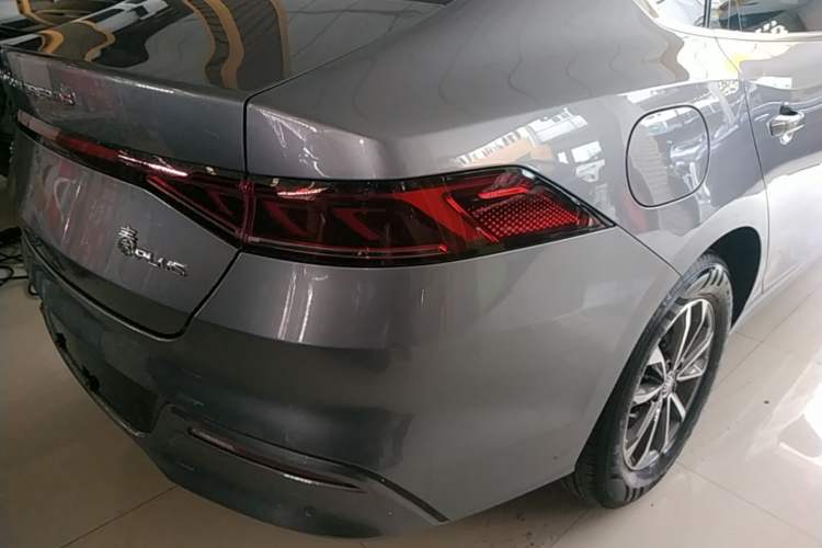 Used BYD Qin PLUS 2024 HONOR Edition DM-i 55KM Leading Model Exterior 3