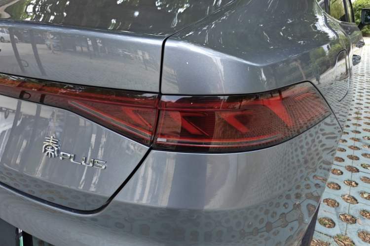 Used BYD Qin PLUS 2024 HONOR Edition DM-i 55KM Leading Model Exterior 3