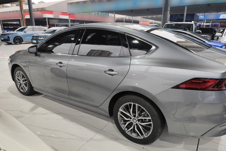Used BYD Qin PLUS 2024 Honor Edition EV 510KM Beyond Model Exterior 3