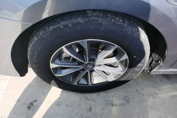Used BYD Qin PLUS 2024 HONOR Edition DM-i 55KM Leading Model Exterior 4