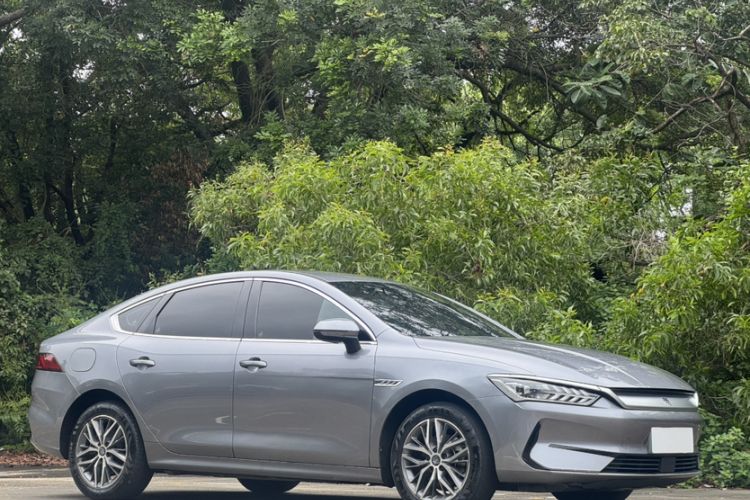 Used BYD Qin PLUS 2024 Honor Edition EV 510KM Leading Model Exterior 4