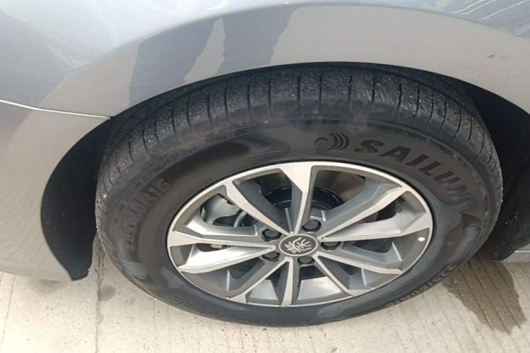 Used BYD Qin PLUS 2024 HONOR Edition DM-i 55KM Leading Model Exterior 4