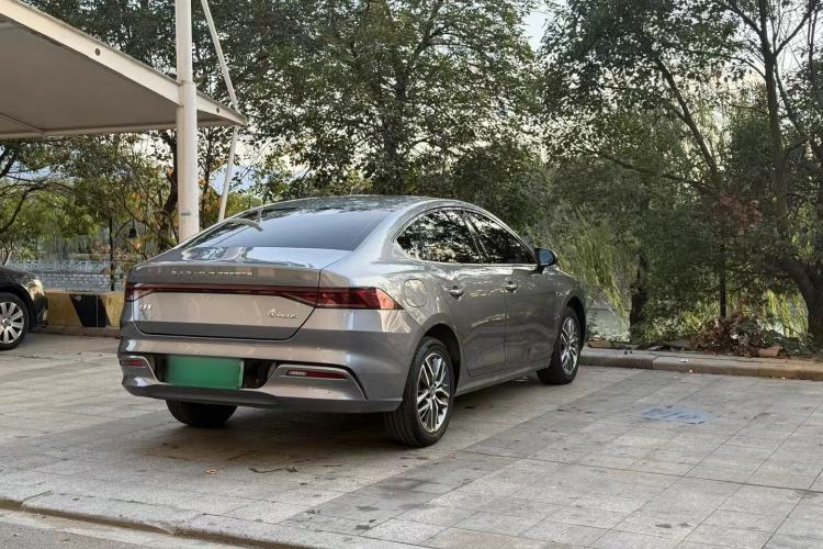 Used BYD Qin PLUS 2024 Honor Edition EV 420KM Leading Model Exterior 4