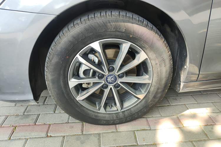 Used BYD Qin PLUS 2024 HONOR Edition DM-i 55KM Leading Model Exterior 4