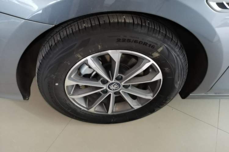 Used BYD Qin PLUS 2024 HONOR Edition DM-i 55KM Leading Model Exterior 4