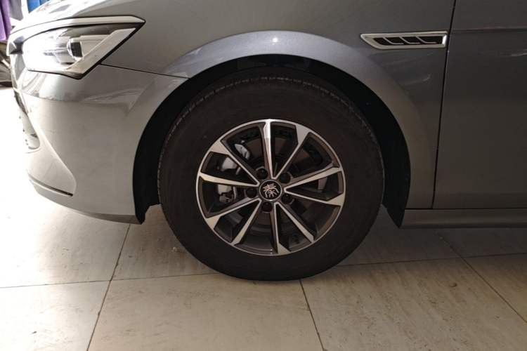 Used BYD Qin PLUS 2024 HONOR Edition DM-i 55KM Leading Model Exterior 4