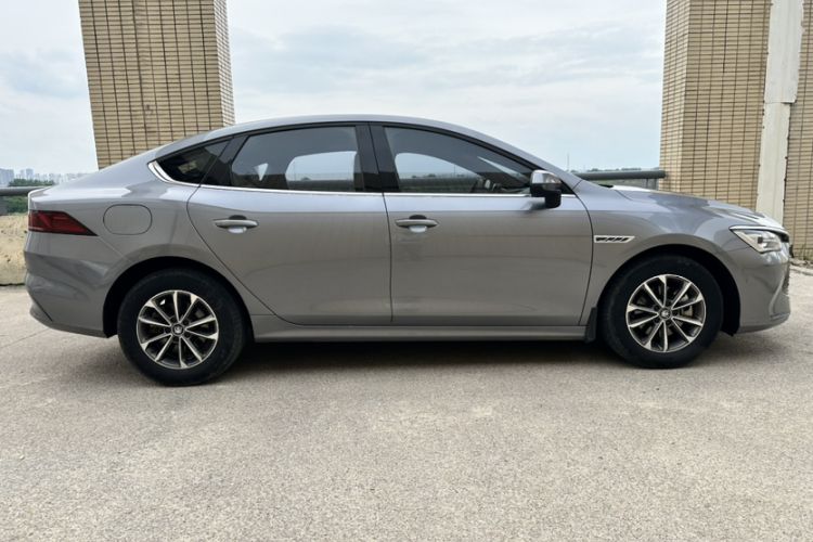 Used BYD Qin PLUS 2024 HONOR Edition DM-i 55KM Leading Model Exterior 4
