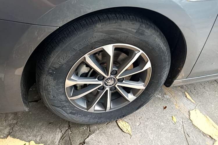 Used BYD Qin PLUS 2024 HONOR Edition DM-i 55KM Leading Model Exterior 4