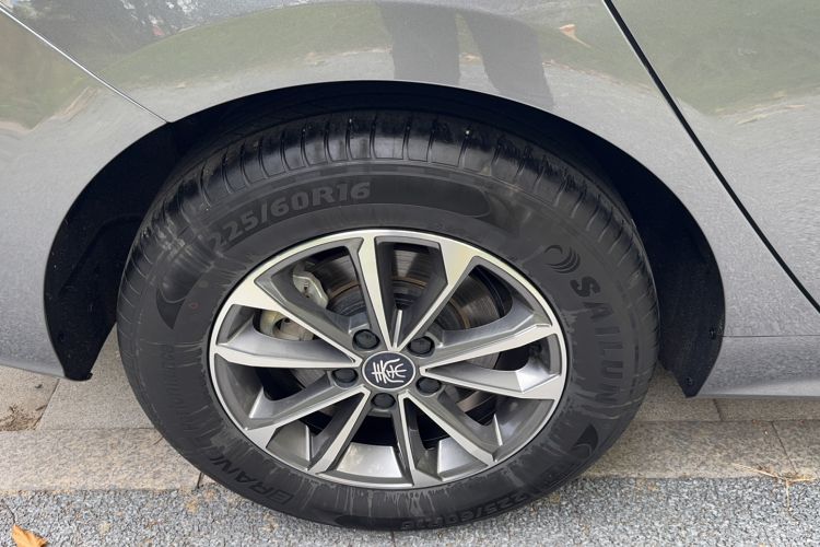 Used BYD Qin PLUS 2024 HONOR Edition DM-i 55KM Leading Model Exterior 4