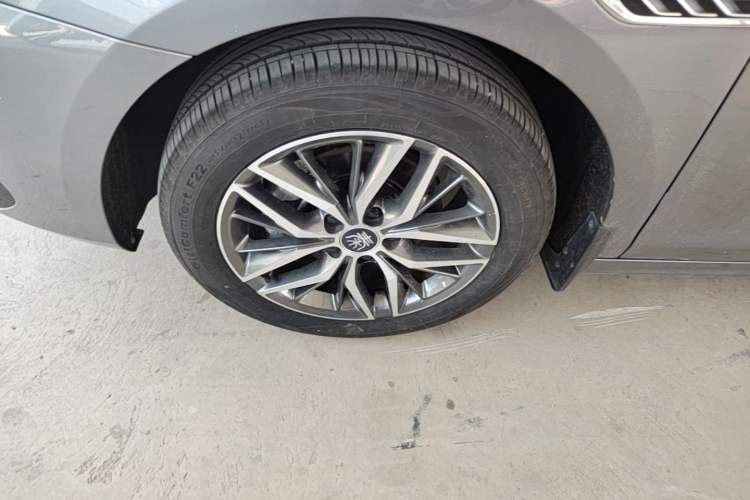 Used BYD Qin PLUS 2024 Honor Edition EV 420KM Leading Model Exterior 4