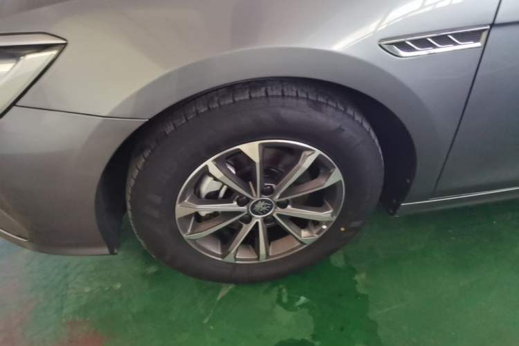 Used BYD Qin PLUS 2024 HONOR Edition DM-i 55KM Leading Model Exterior 4