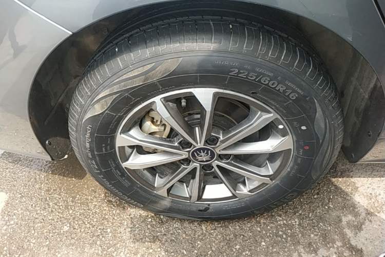 Used BYD Qin PLUS 2024 HONOR Edition DM-i 55KM Leading Model Exterior 5
