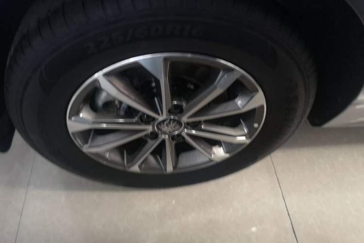 Used BYD Qin PLUS 2024 HONOR Edition DM-i 55KM Leading Model Exterior 5