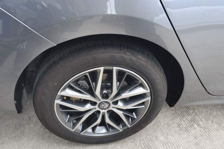 Used BYD Qin PLUS 2024 HONOR Edition DM-i 55KM Beyond Model Exterior 5