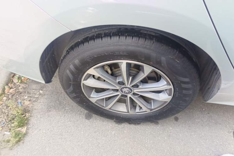 Used BYD Qin PLUS 2024 HONOR Edition DM-i 55KM Leading Model Exterior 5
