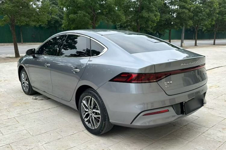 Used BYD Qin PLUS 2024 Honor Edition EV 420KM Beyond Model Exterior 5