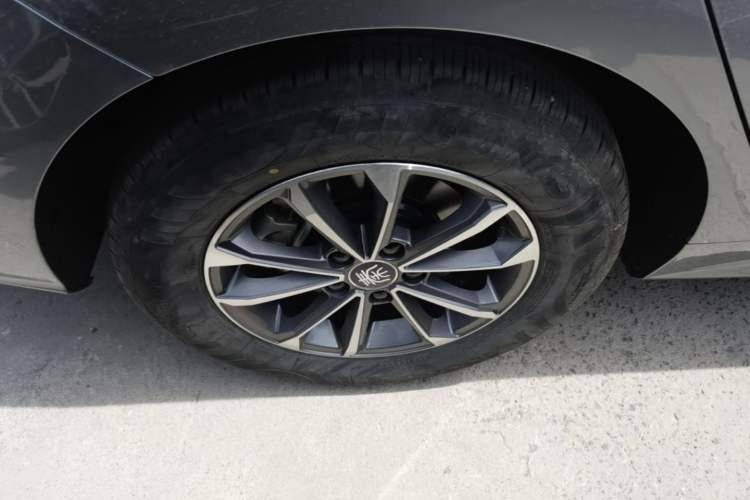 Used BYD Qin PLUS 2024 HONOR Edition DM-i 55KM Leading Model Exterior 5