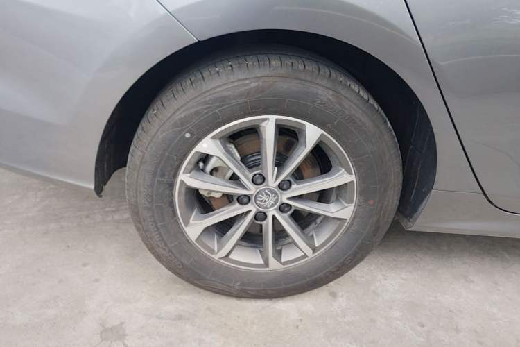 Used BYD Qin PLUS 2024 HONOR Edition DM-i 55KM Leading Model Exterior 5