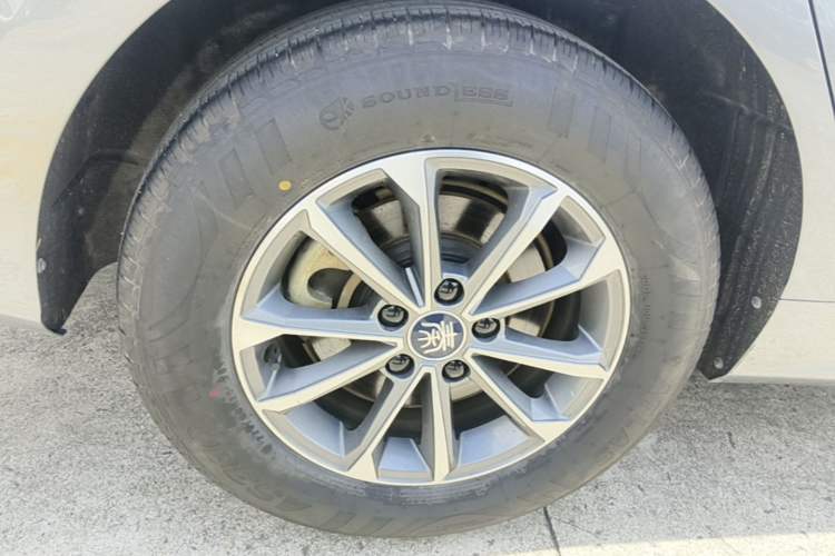 Used BYD Qin PLUS 2024 HONOR Edition DM-i 55KM Leading Model Exterior 5