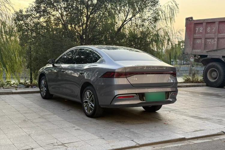 Used BYD Qin PLUS 2024 Honor Edition EV 420KM Leading Model Exterior 6