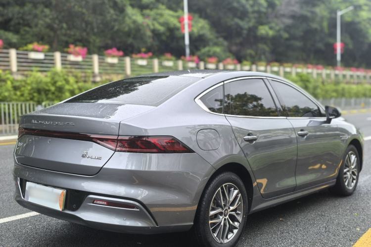 Used BYD Qin PLUS 2024 Honor Edition EV 510KM Leading Model Exterior 6