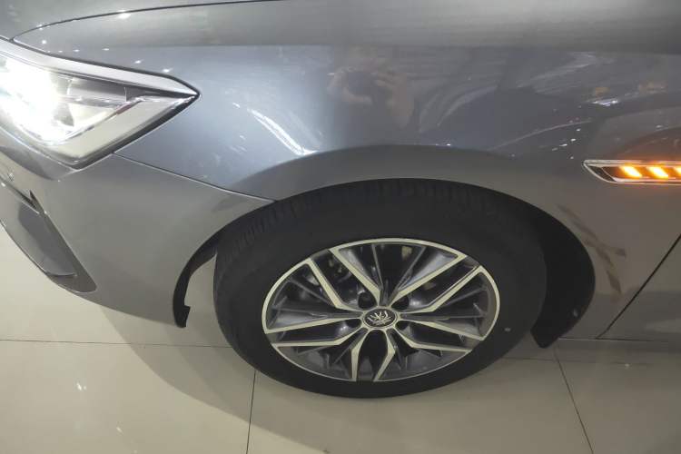 Used BYD Qin PLUS 2024 Honor Edition EV 510KM Excellence Model Exterior 7