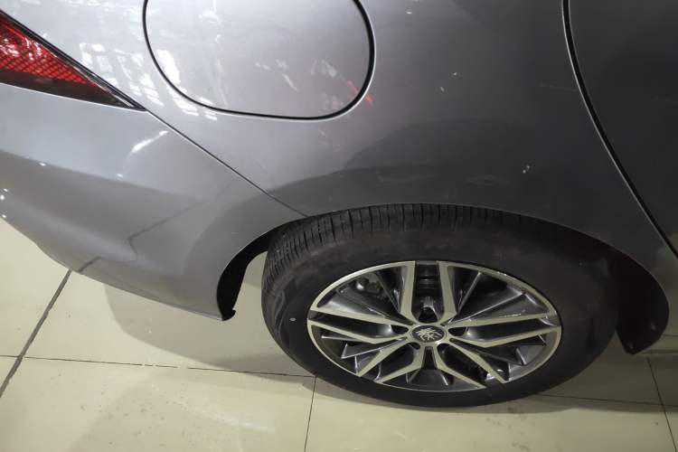 Used BYD Qin PLUS 2024 Honor Edition EV 510KM Excellence Model Exterior 8