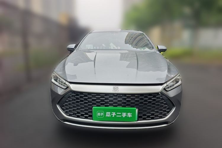 Used BYD Qin PLUS 2024 HONOR Edition DM-i 120KM Beyond Model Front