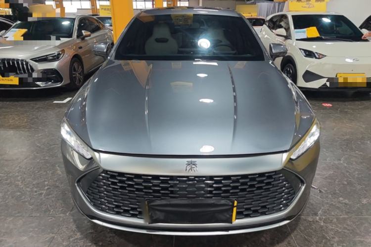Used BYD Qin PLUS 2024 HONOR Edition DM-i 55KM Beyond Model Front