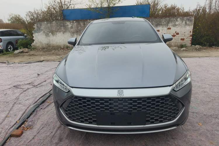 Used BYD Qin PLUS 2024 HONOR Edition DM-i 55KM Leading Model Front