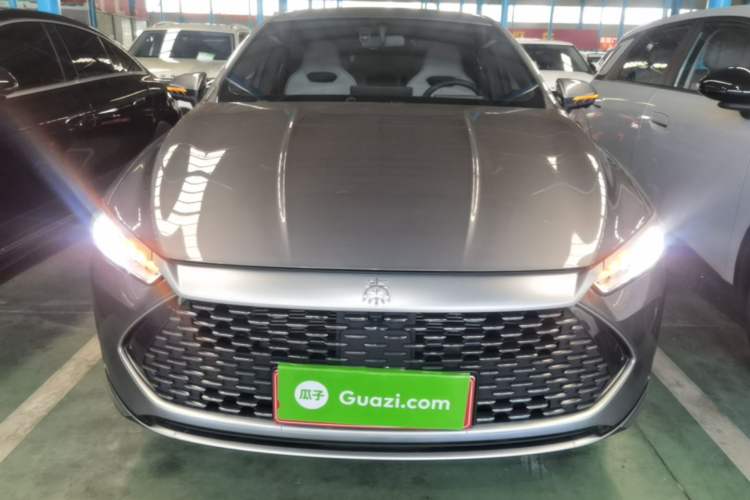 Used BYD Qin PLUS 2024 HONOR Edition DM-i 120KM Beyond Model Front
