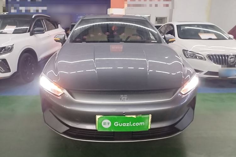 Used BYD Qin PLUS 2024 Honor Edition EV 420KM Beyond Model Front