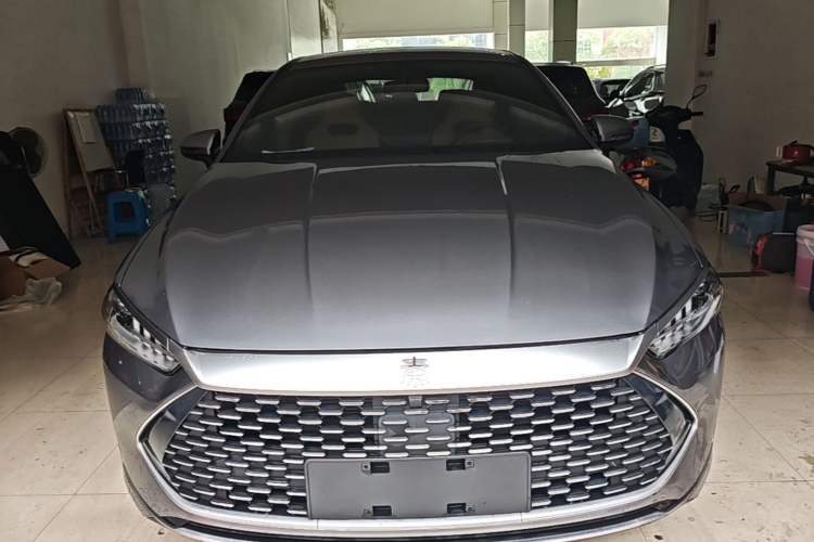 Used BYD Qin PLUS 2024 HONOR Edition DM-i 55KM Leading Model Front