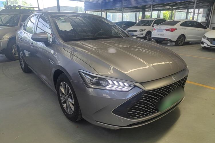 Used BYD Qin PLUS 2024 HONOR Edition DM-i 55KM Leading Model Front Right 45 Deg