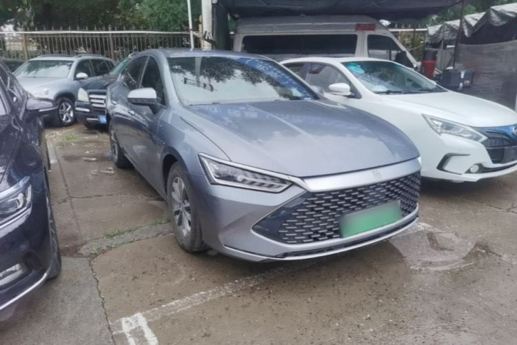 Used BYD Qin PLUS 2024 HONOR Edition DM-i 55KM Leading Model Front Right 45 Deg
