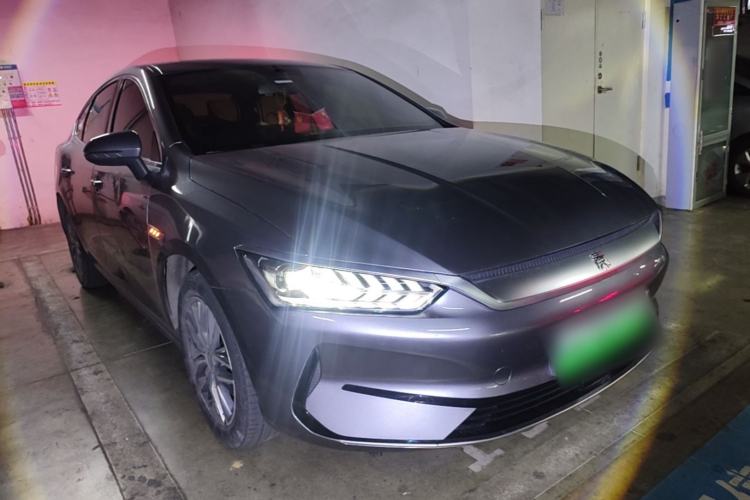 Used BYD Qin PLUS 2024 Honor Edition EV 510KM Leading Model Front Right 45 Deg