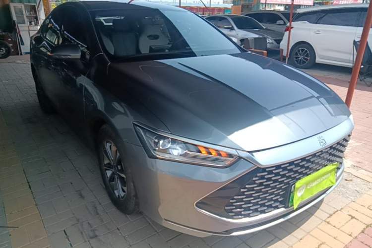 Used BYD Qin PLUS 2024 HONOR Edition DM-i 55KM Leading Model Front Right 45 Deg