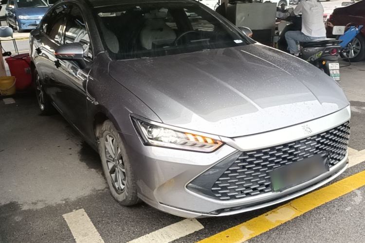 Used BYD Qin PLUS 2024 HONOR Edition DM-i 55KM Leading Model Front Right 45 Deg
