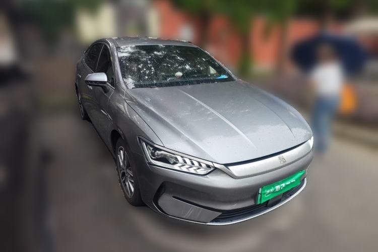 Used BYD Qin PLUS 2024 Honor Edition EV 510KM Leading Model Front Right 45 Deg