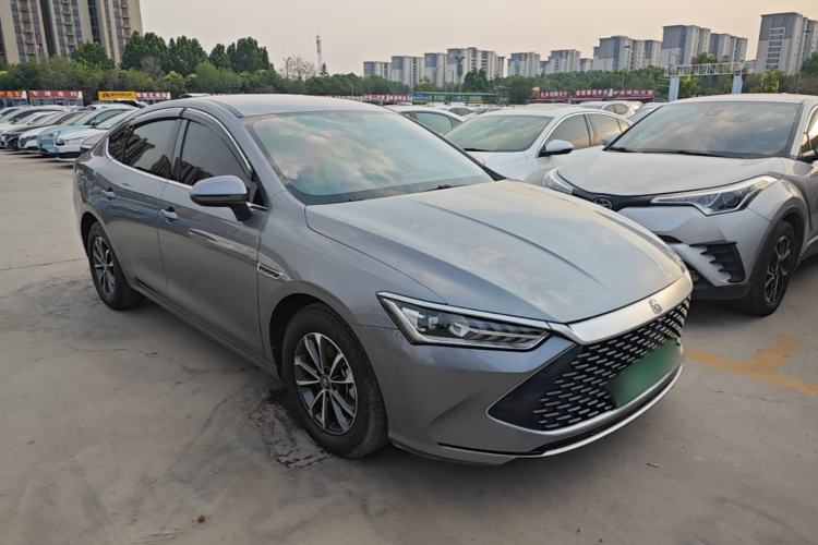 Used BYD Qin PLUS 2024 HONOR Edition DM-i 55KM Leading Model Front Right 45 Deg