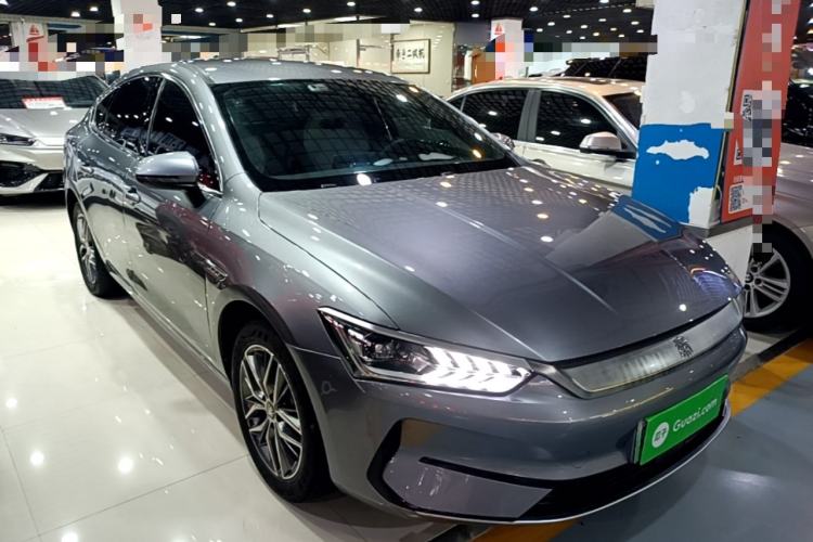 Used BYD Qin PLUS 2024 Honor Edition EV 510KM Leading Model Front Right 45 Deg