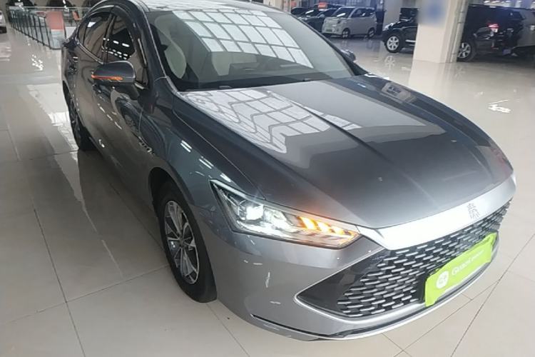 Used BYD Qin PLUS 2024 HONOR Edition DM-i 55KM Leading Model Front Right 45 Deg