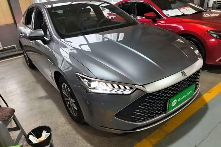 Used BYD Qin PLUS 2024 HONOR Edition DM-i 55KM Leading Model Front Right 45 Deg